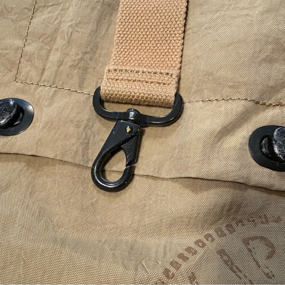 Y2K Kipling Tan Messenger Bag with Keychain - Picture 10 of 13